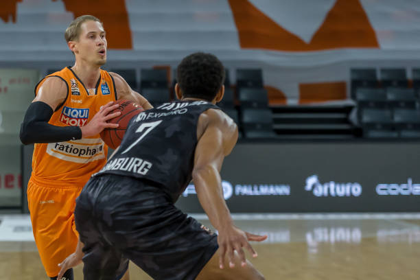 大压力的球 大压力的球