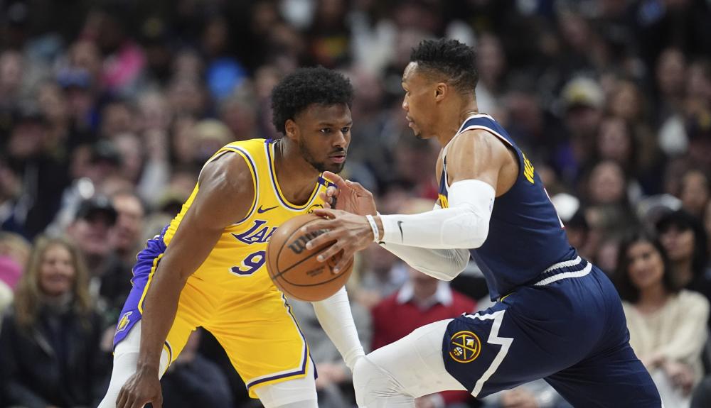 以其迅猛的 以其迅猛的