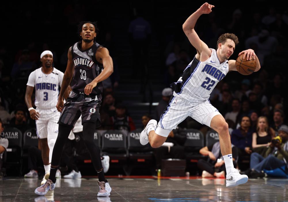 探讨他们在 探讨他们在